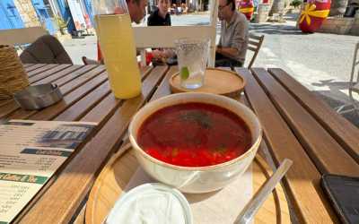 Wycieczka fakultatywna, Wycieczka na plażę Skała Afrodyty z karmieniem osiołków z Pafos