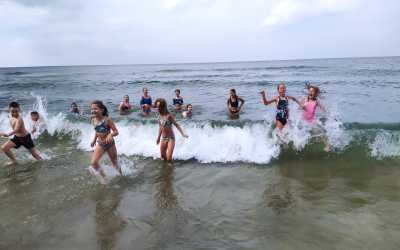 Obóz młodzieżowy, JASTRZĘBIA GÓRA 2026 - Aquapark z rekinami, Laser Tag, Misja Specjalna, labirynt z niespodziankami !!!  Kolonia 7-13 lat, obóz 14-18 lat.