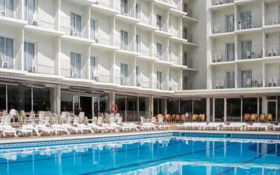 Obóz młodzieżowy, Lloret de Mar - obóz Chill out Zone ze zwiedzaniem Barcelony i Girony - wylot z Warszawy Don Juan Resort***, 8 dni 13-18 lat